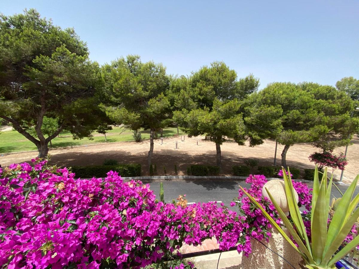 Orihuela Costa 3 Bdr Condo On La Zenia Beach With Patio Экстерьер фото